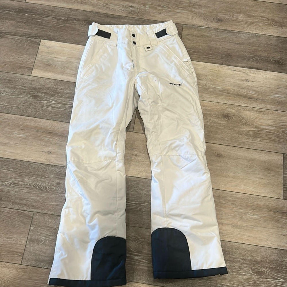 Arctix women’s snow pants size small.